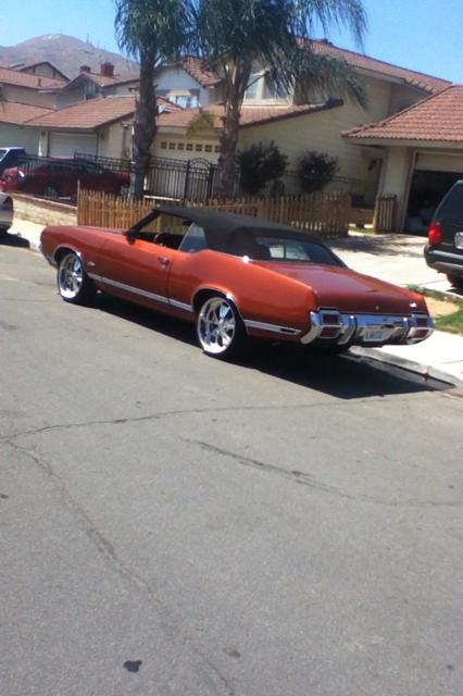 Oldsmobile Cutlass Supreme 1971 photo 3