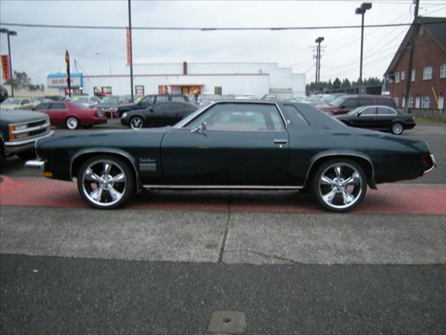 Oldsmobile Cutlass Supreme 1973 photo 2