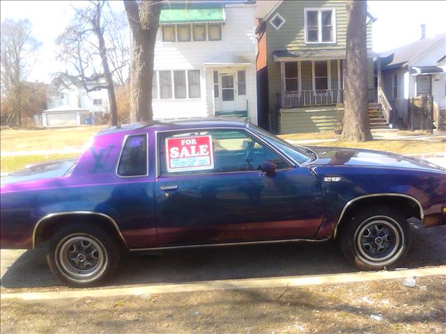 Oldsmobile Cutlass Supreme 1986 photo 2