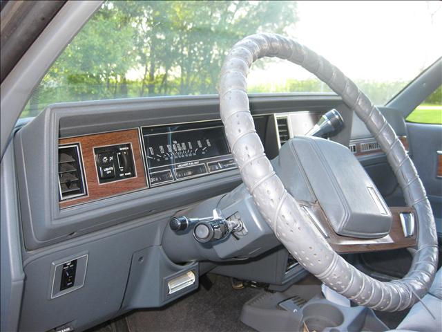 Oldsmobile Cutlass Supreme 1986 photo 3