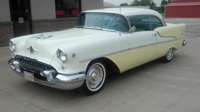 Oldsmobile Eighty Eight 1955 photo 3