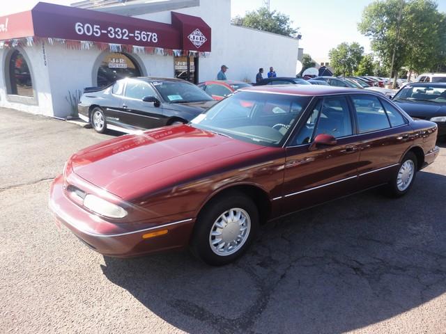 Oldsmobile Eighty Eight Touring W/nav.sys Sedan