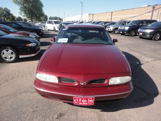 Oldsmobile Eighty Eight 1997 photo 3