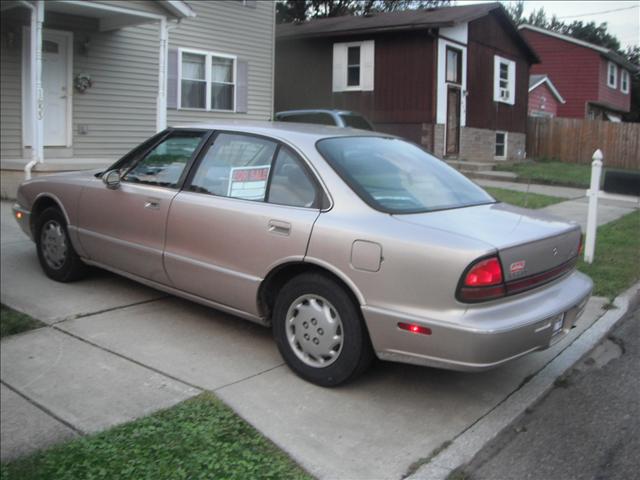 Oldsmobile Eighty Eight Unknown Sedan