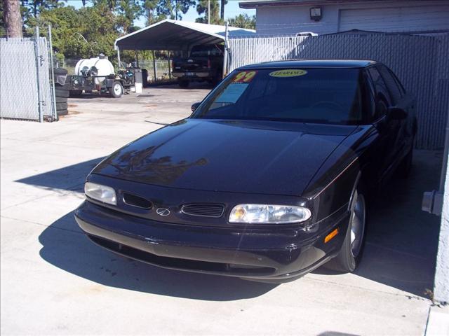 Oldsmobile Eighty Eight Unknown Sedan