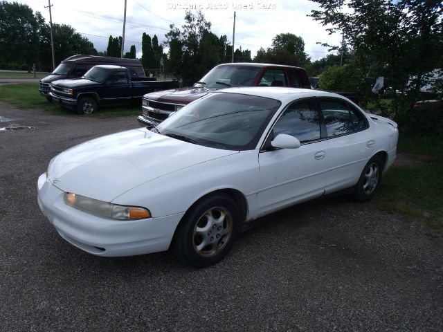 Oldsmobile Intrigue 1998 photo 2