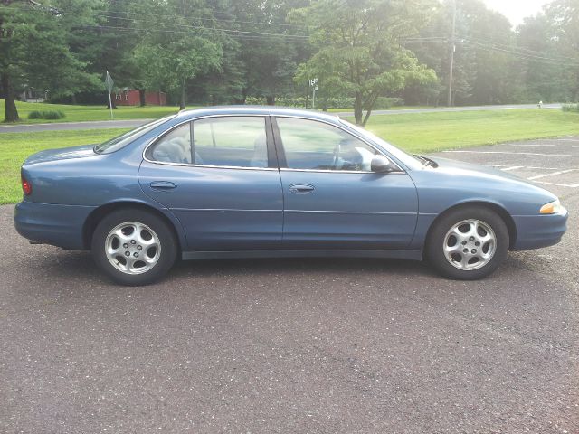 Oldsmobile Intrigue 1999 photo 4