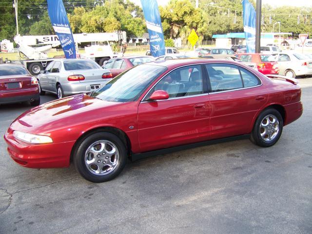 Oldsmobile Intrigue 1999 photo 2