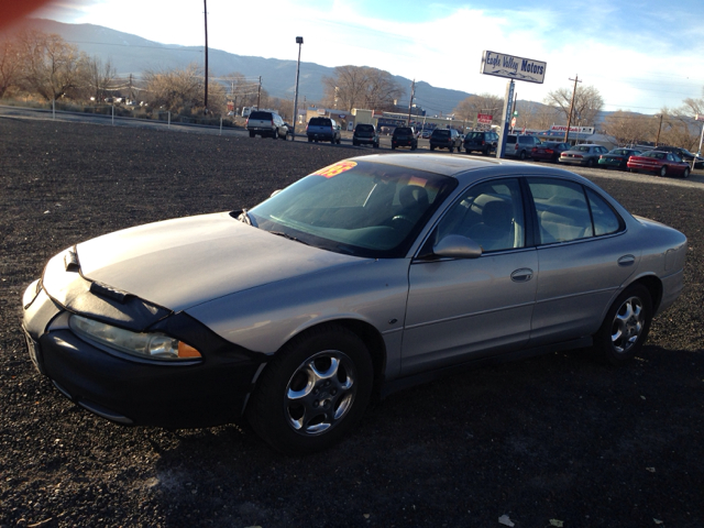 Oldsmobile Intrigue 1999 photo 2