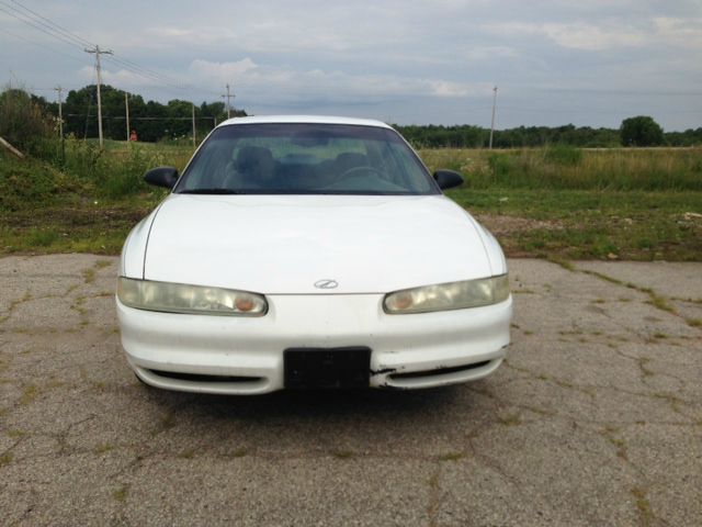 Oldsmobile Intrigue 1999 photo 1