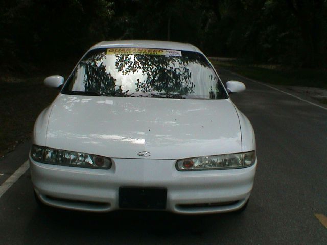 Oldsmobile Intrigue 1999 photo 2