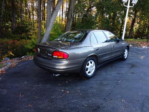 Oldsmobile Intrigue S Sedan Other