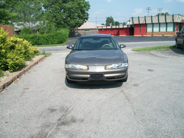 Oldsmobile Intrigue FWD 4dr Sport Sedan