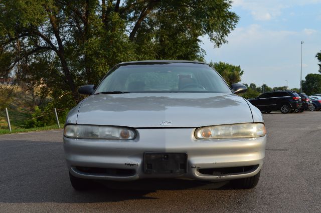 Oldsmobile Intrigue 2000 photo 4