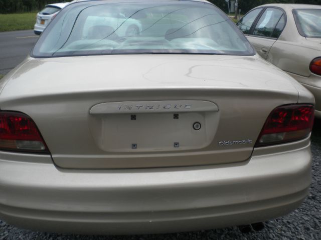 Oldsmobile Intrigue 2000 photo 1