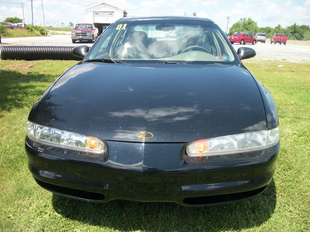 Oldsmobile Intrigue 2001 photo 1