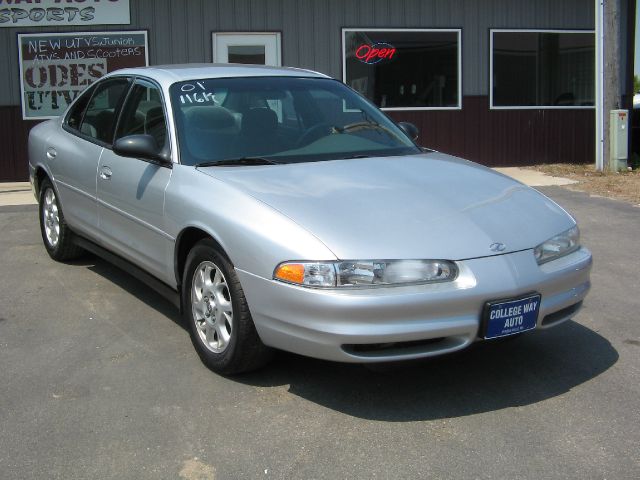 Oldsmobile Intrigue 2001 photo 2