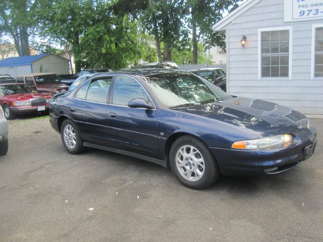 Oldsmobile Intrigue 2001 photo 2