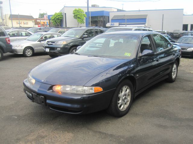 Oldsmobile Intrigue 2001 photo 3