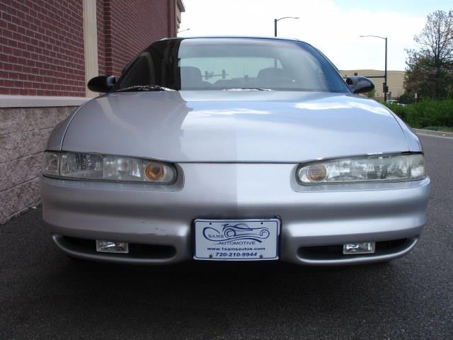 Oldsmobile Intrigue 2001 photo 24