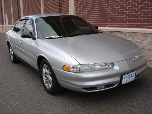 Oldsmobile Intrigue 2001 photo 3