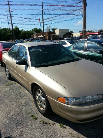 Oldsmobile Intrigue 2001 photo 1