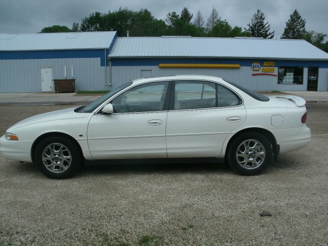 Oldsmobile Intrigue 2001 photo 7