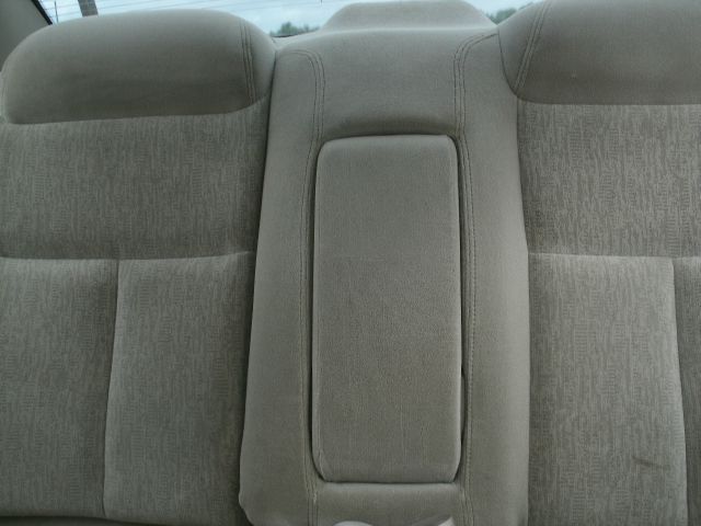 Oldsmobile Intrigue 2001 photo 9