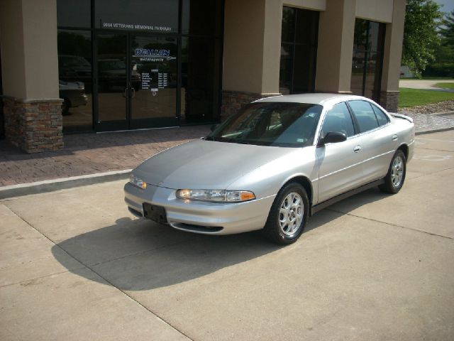 Oldsmobile Intrigue 2001 photo 2