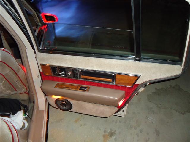 Oldsmobile Ninety Eight 1988 photo 2