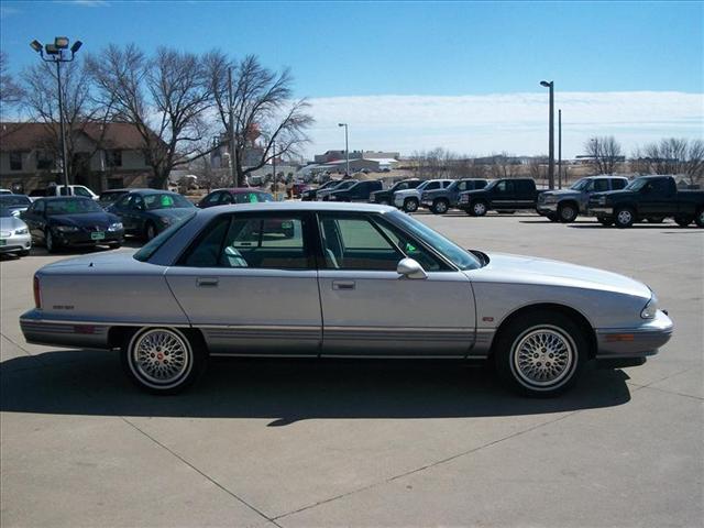 Oldsmobile Ninety Eight 1991 photo 4