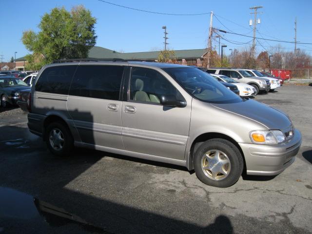 Oldsmobile Silhouette 1999 photo 2