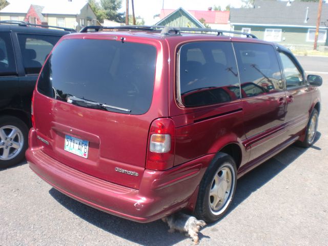 Oldsmobile Silhouette 1999 photo 1