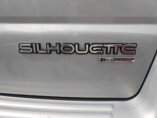 Oldsmobile Silhouette 2000 photo 0