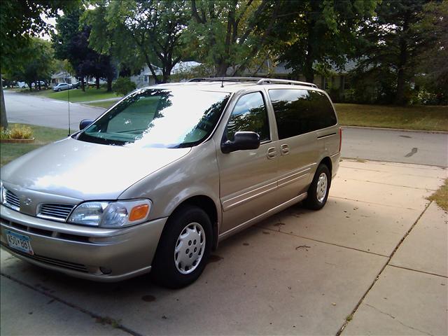 Oldsmobile Silhouette S Sedan MiniVan