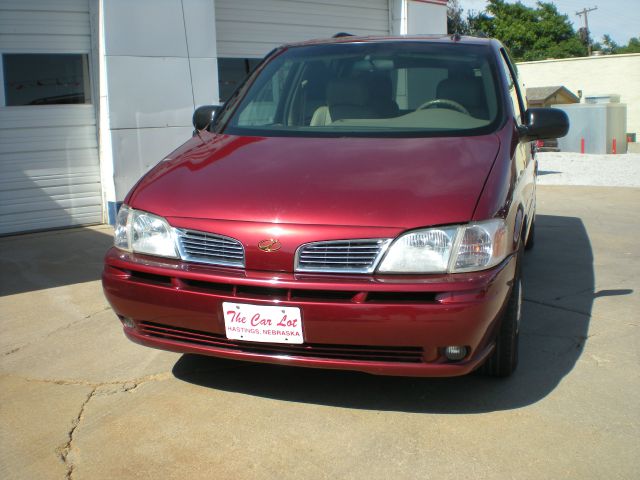 Oldsmobile Silhouette EXL 7 Passenger AWD SUV