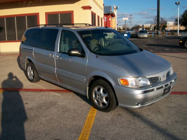 Oldsmobile Silhouette 2003 photo 1