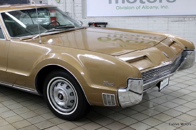 Oldsmobile Toronado 1966 photo 1