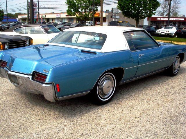 Oldsmobile Toronado 1972 photo 1