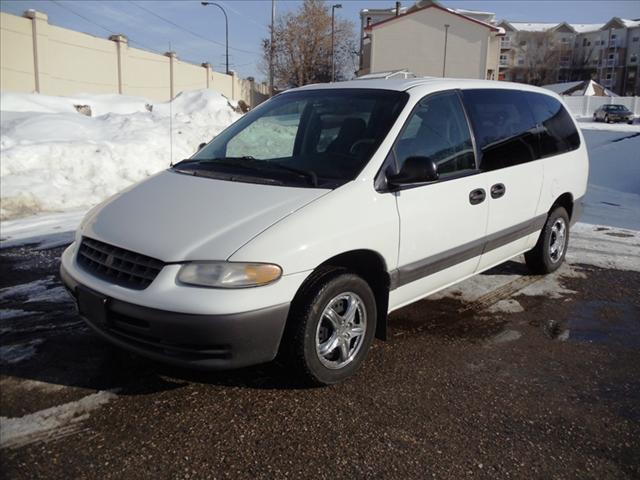 Plymouth Grand Voyager SE MiniVan