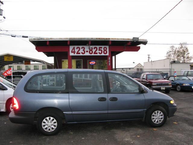 Plymouth Grand Voyager Base MiniVan