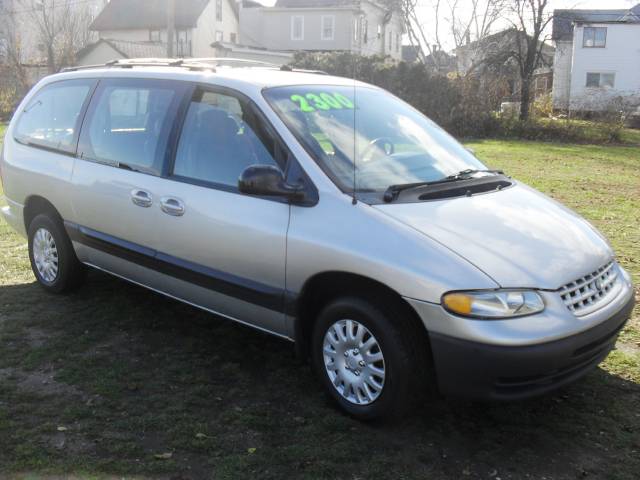 Plymouth Grand Voyager SE MiniVan