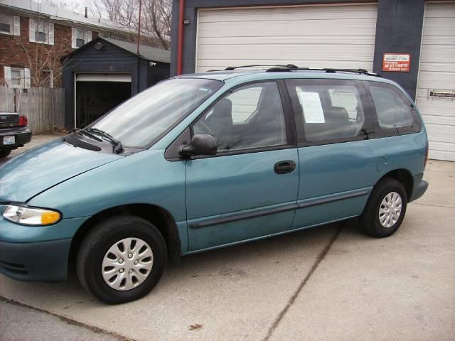 Plymouth Voyager Base MiniVan