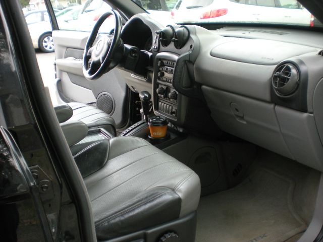 Pontiac Aztek 2001 photo 2