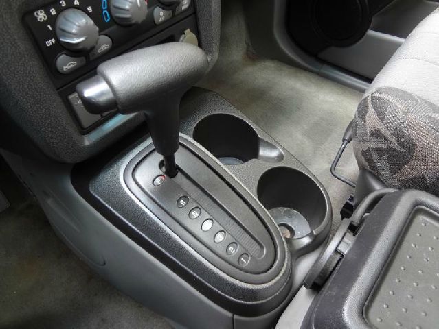 Pontiac Aztek 2003 photo 6