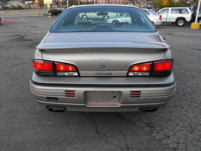 Pontiac Bonneville 1994 photo 4