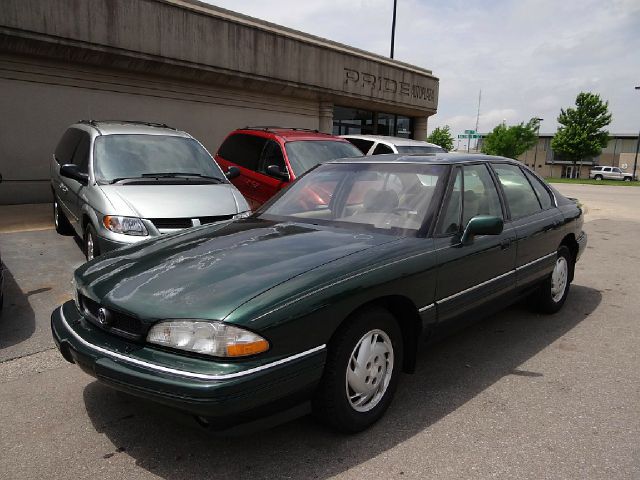 Pontiac Bonneville 1994 photo 7