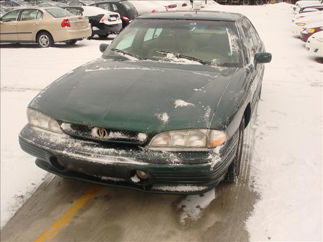 Pontiac Bonneville 4DR Limited AWD Sedan