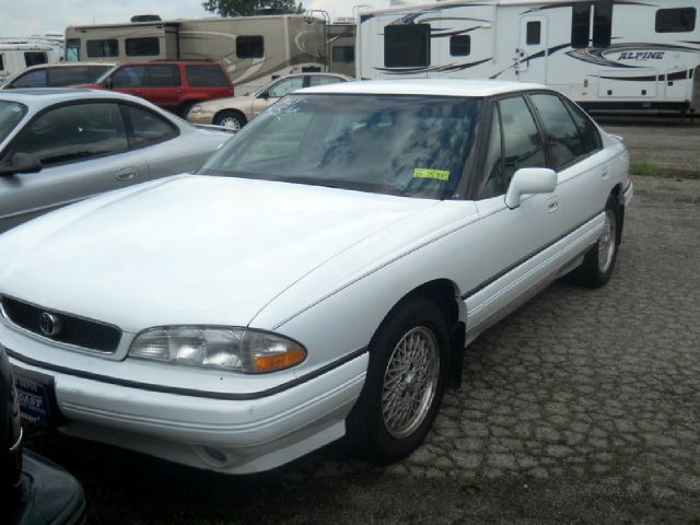 Pontiac Bonneville 1995 photo 2