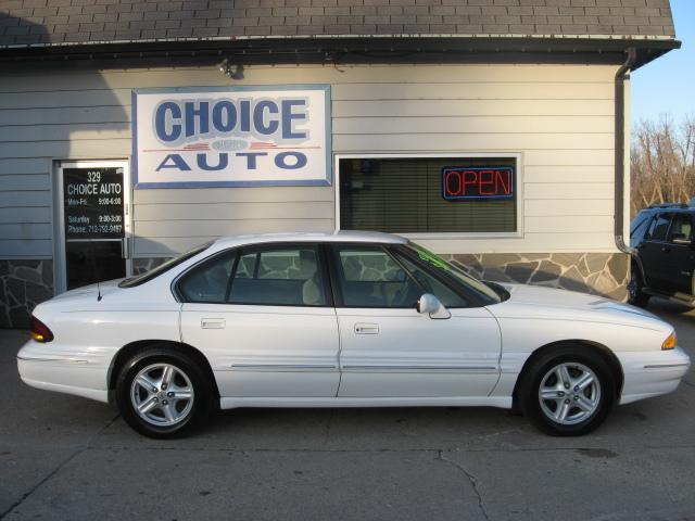 Pontiac Bonneville Unknown Sedan